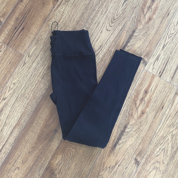 Fabletics leggings - Picture 2 of 2